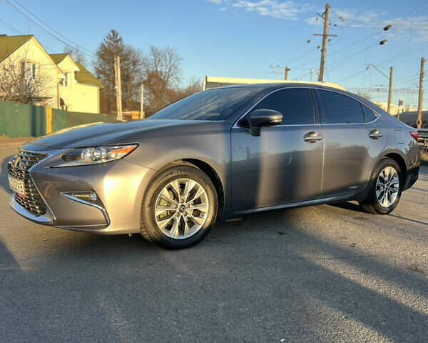 Серый Лексус ЕС, объемом двигателя 2.5 л и пробегом 256 тыс. км за 19000 $, фото 6 на Automoto.ua