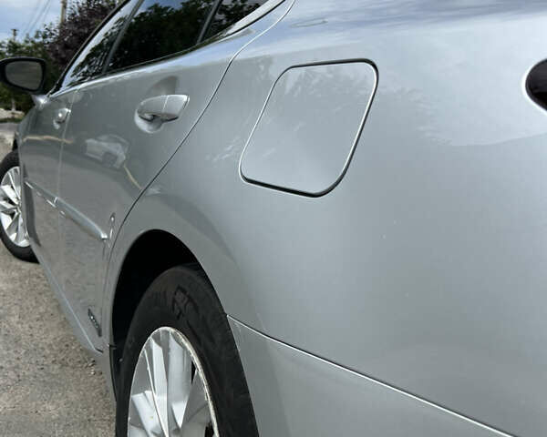 Серый Лексус ЕС, объемом двигателя 2.49 л и пробегом 255 тыс. км за 18900 $, фото 4 на Automoto.ua