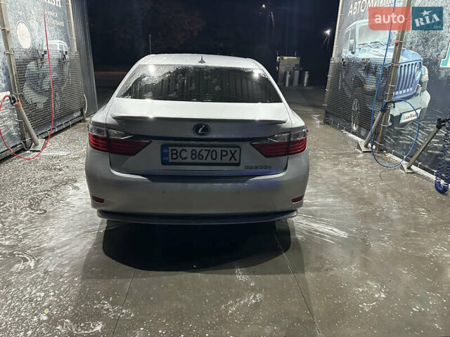 Лексус ЕС 2013 у Львові на Automoto.ua Сірий Лексус ЕС, об'ємом двигуна 2.5 л та пробігом 220 тис. км за 17500 $, фото 6 на Automoto.ua