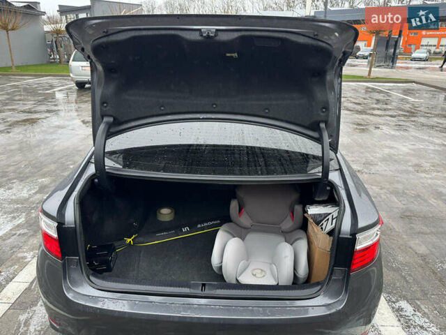 Сірий Лексус ЕС, об'ємом двигуна 3.5 л та пробігом 222 тис. км за 15500 $, фото 5 на Automoto.ua