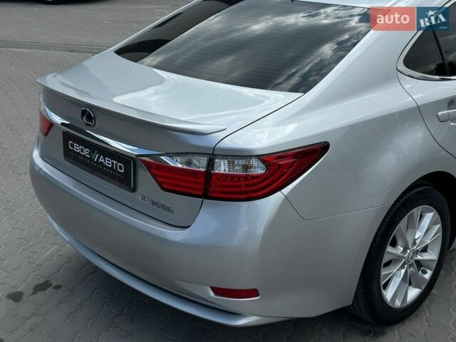 Сірий Лексус ЕС, об'ємом двигуна 2.49 л та пробігом 170 тис. км за 19999 $, фото 13 на Automoto.ua