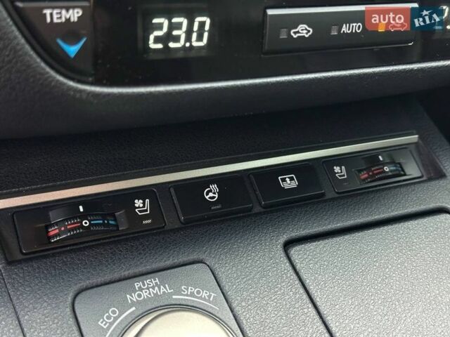 Сірий Лексус ЕС, об'ємом двигуна 2.49 л та пробігом 170 тис. км за 19999 $, фото 36 на Automoto.ua