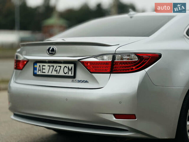 Серый Лексус ЕС, объемом двигателя 2.5 л и пробегом 225 тыс. км за 17200 $, фото 13 на Automoto.ua