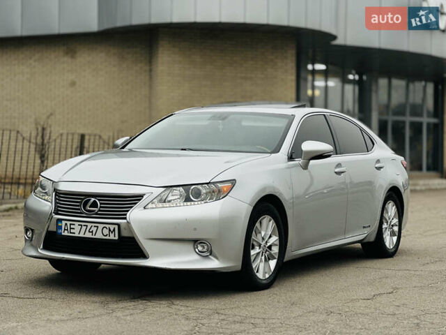 Серый Лексус ЕС, объемом двигателя 2.5 л и пробегом 225 тыс. км за 17200 $, фото 4 на Automoto.ua
