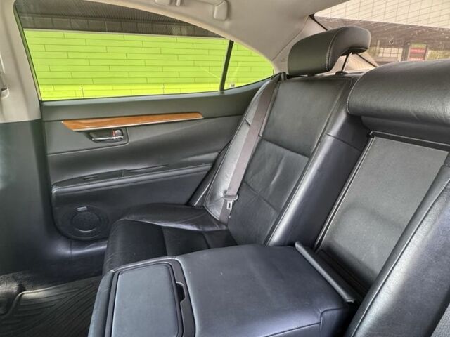 Сірий Лексус ЕС, об'ємом двигуна 2.5 л та пробігом 220 тис. км за 391 $, фото 6 на Automoto.ua