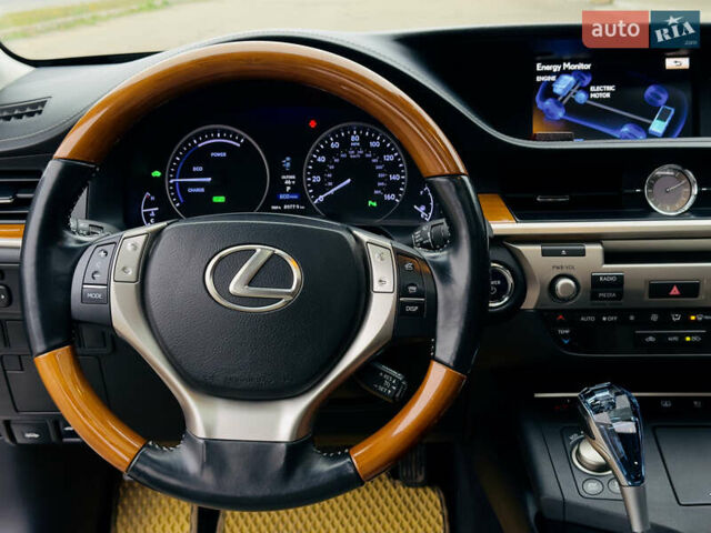 Серый Лексус ЕС, объемом двигателя 2.5 л и пробегом 225 тыс. км за 17200 $, фото 33 на Automoto.ua
