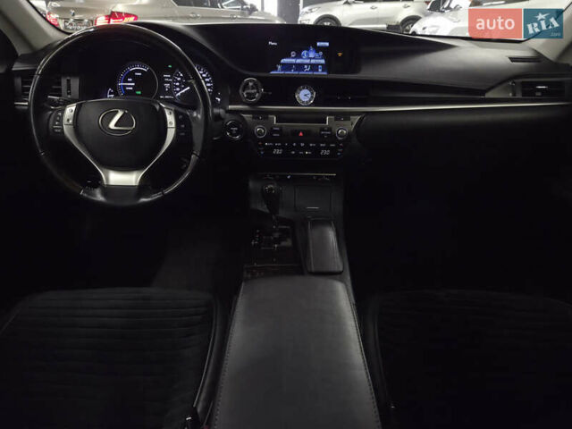 Лексус ЕС 2014 в Николаеве на Automoto.ua Серый Лексус ЕС, объемом двигателя 2.5 л и пробегом 197 тыс. км за 18599 $, фото 12 на Automoto.ua