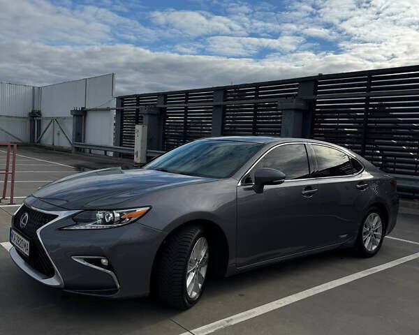 Серый Лексус ЕС, объемом двигателя 2.5 л и пробегом 170 тыс. км за 18900 $, фото 13 на Automoto.ua