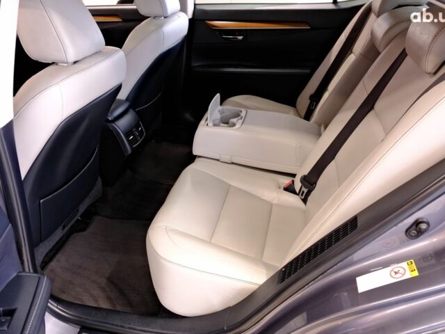 Серый Лексус ЕС, объемом двигателя 2.5 л и пробегом 191 тыс. км за 16900 $, фото 7 на Automoto.ua