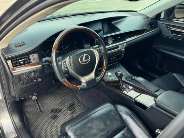Сірий Лексус ЕС, об'ємом двигуна 2.5 л та пробігом 169 тис. км за 18900 $, фото 4 на Automoto.ua