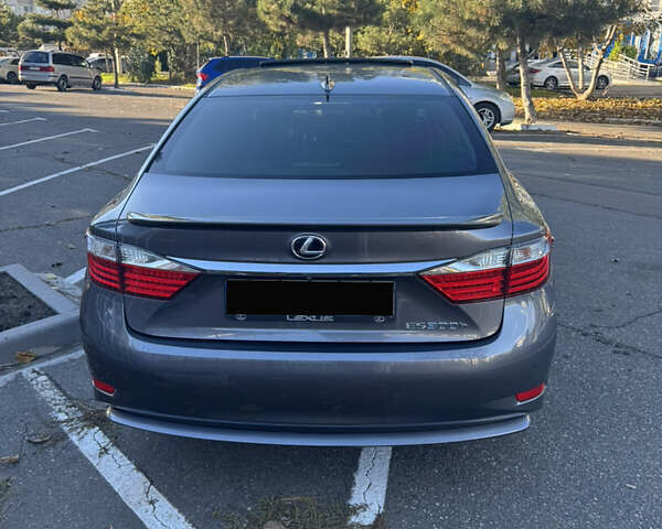 Серый Лексус ЕС, объемом двигателя 2.5 л и пробегом 190 тыс. км за 17000 $, фото 1 на Automoto.ua