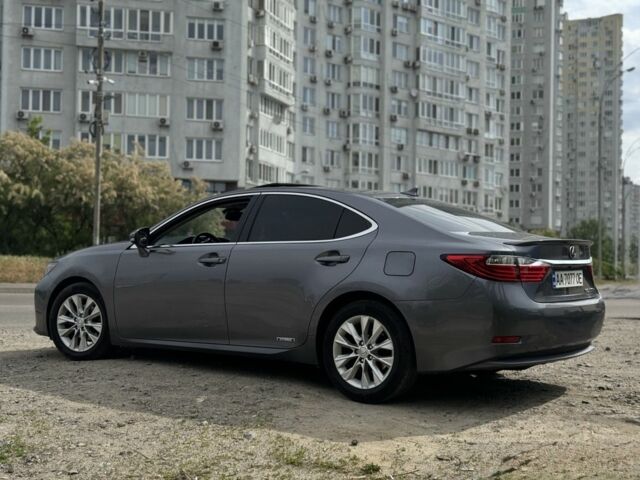 Сірий Лексус ЕС, об'ємом двигуна 2.5 л та пробігом 220 тис. км за 391 $, фото 1 на Automoto.ua