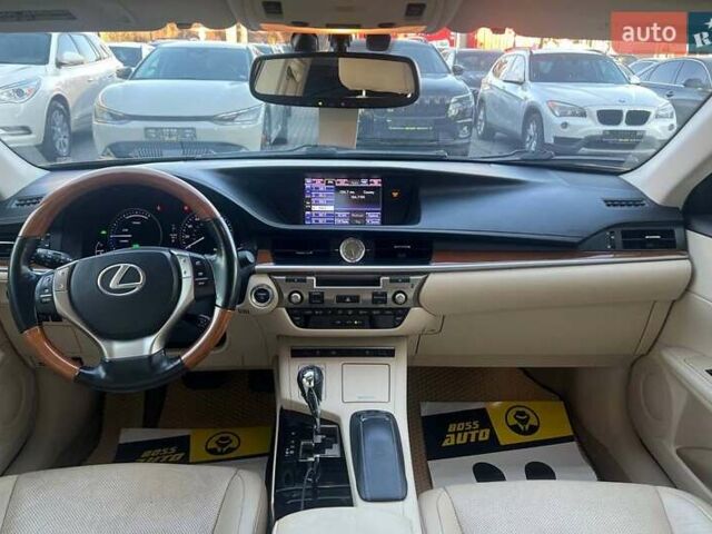 Сірий Лексус ЕС, об'ємом двигуна 2.49 л та пробігом 153 тис. км за 17100 $, фото 12 на Automoto.ua