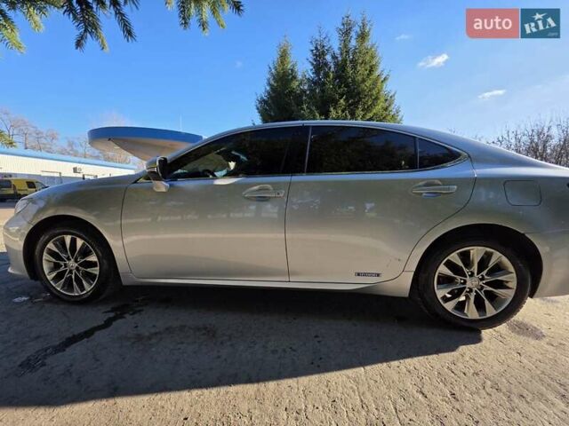 Сірий Лексус ЕС, об'ємом двигуна 2.49 л та пробігом 248 тис. км за 17200 $, фото 1 на Automoto.ua