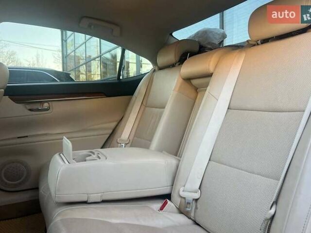 Сірий Лексус ЕС, об'ємом двигуна 2.49 л та пробігом 153 тис. км за 17100 $, фото 18 на Automoto.ua