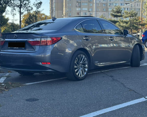 Серый Лексус ЕС, объемом двигателя 2.5 л и пробегом 190 тыс. км за 17000 $, фото 4 на Automoto.ua