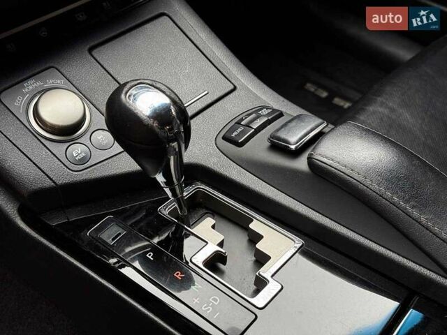 Серый Лексус ЕС, объемом двигателя 2.5 л и пробегом 220 тыс. км за 16440 $, фото 16 на Automoto.ua