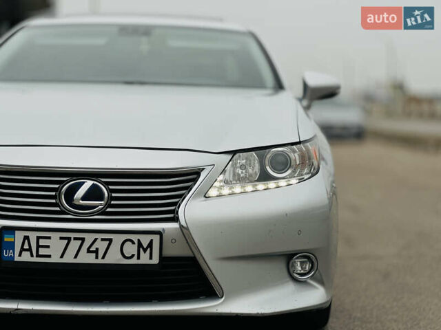 Серый Лексус ЕС, объемом двигателя 2.5 л и пробегом 225 тыс. км за 17200 $, фото 6 на Automoto.ua