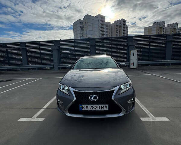 Серый Лексус ЕС, объемом двигателя 2.5 л и пробегом 170 тыс. км за 18900 $, фото 3 на Automoto.ua