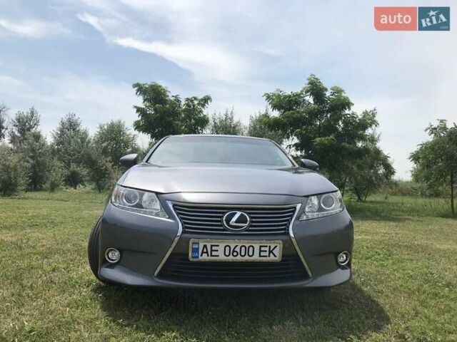 Серый Лексус ЕС, объемом двигателя 2.5 л и пробегом 67 тыс. км за 26000 $, фото 3 на Automoto.ua