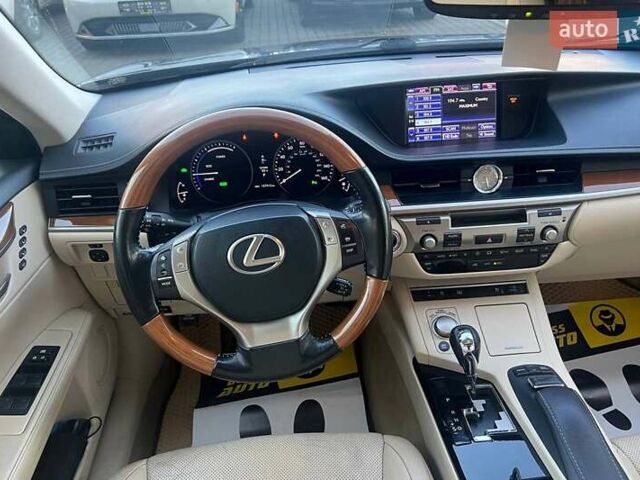 Сірий Лексус ЕС, об'ємом двигуна 2.49 л та пробігом 153 тис. км за 17100 $, фото 17 на Automoto.ua