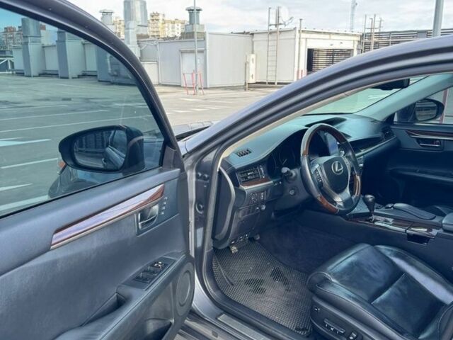 Сірий Лексус ЕС, об'ємом двигуна 2.5 л та пробігом 169 тис. км за 18900 $, фото 5 на Automoto.ua