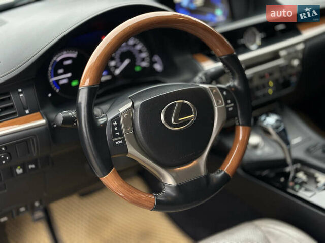 Серый Лексус ЕС, объемом двигателя 2.5 л и пробегом 225 тыс. км за 17200 $, фото 27 на Automoto.ua