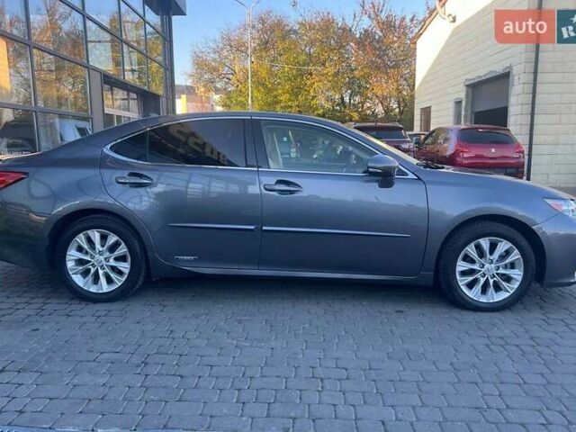 Сірий Лексус ЕС, об'ємом двигуна 2.49 л та пробігом 153 тис. км за 17100 $, фото 7 на Automoto.ua