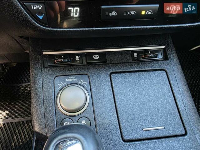 Сірий Лексус ЕС, об'ємом двигуна 2.49 л та пробігом 248 тис. км за 17200 $, фото 20 на Automoto.ua