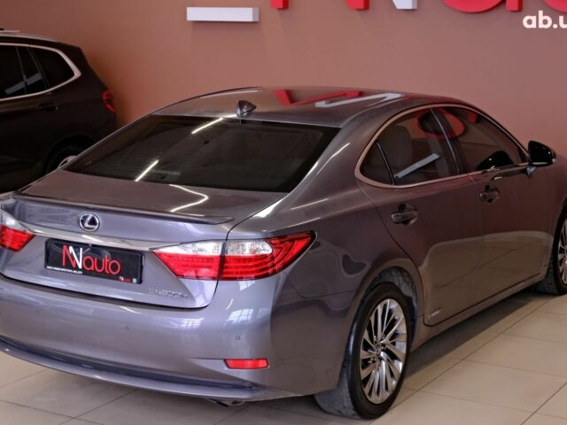 Серый Лексус ЕС, объемом двигателя 2.5 л и пробегом 191 тыс. км за 16900 $, фото 4 на Automoto.ua