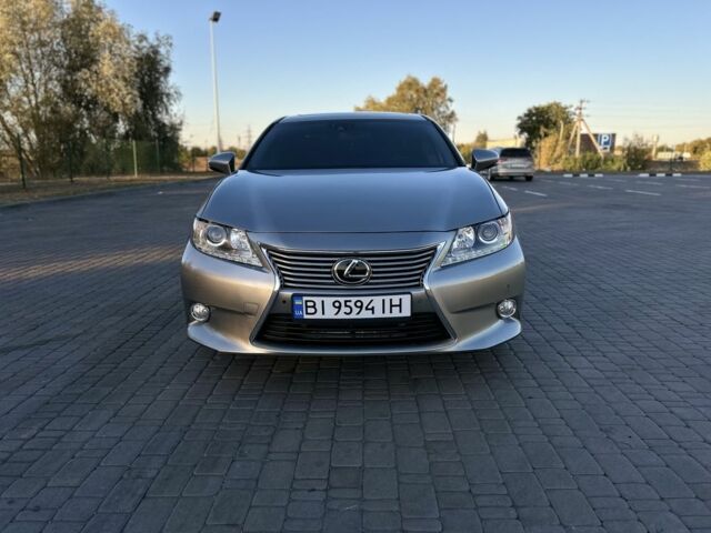 Серый Лексус ЕС, объемом двигателя 3.5 л и пробегом 110 тыс. км за 17021 $, фото 2 на Automoto.ua
