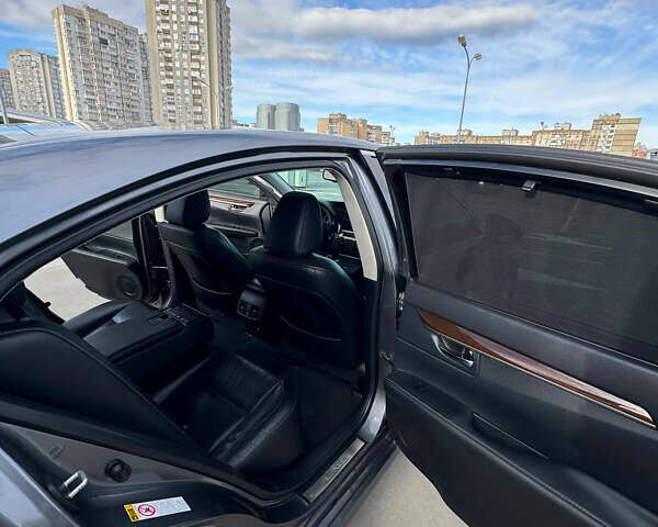 Серый Лексус ЕС, объемом двигателя 2.5 л и пробегом 170 тыс. км за 18900 $, фото 30 на Automoto.ua