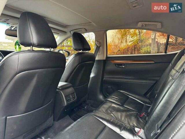 Серый Лексус ЕС, объемом двигателя 2.5 л и пробегом 220 тыс. км за 16440 $, фото 24 на Automoto.ua