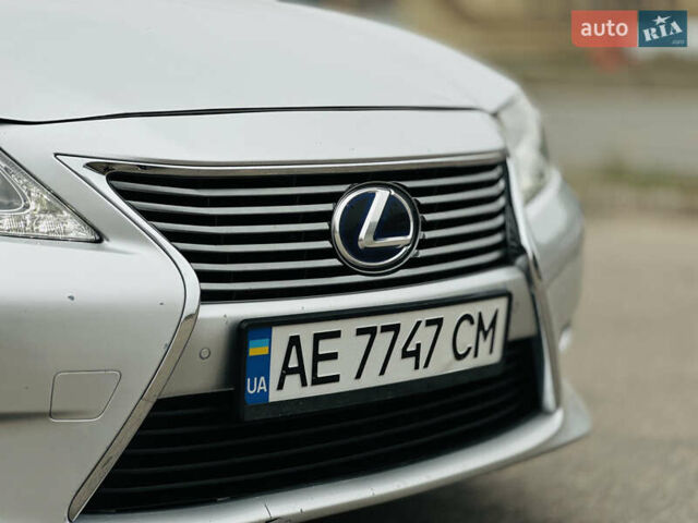 Серый Лексус ЕС, объемом двигателя 2.5 л и пробегом 225 тыс. км за 17200 $, фото 19 на Automoto.ua