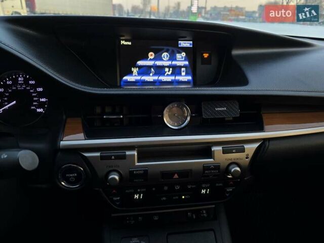 Сірий Лексус ЕС, об'ємом двигуна 2.5 л та пробігом 248 тис. км за 15000 $, фото 19 на Automoto.ua