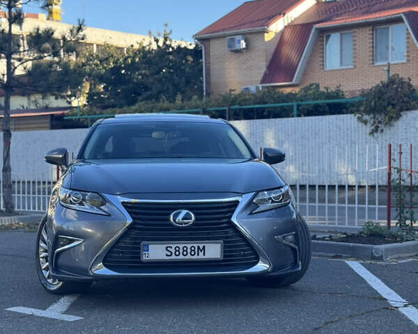 Лексус ЕС 2014 в Одессе на Automoto.ua Серый Лексус ЕС, объемом двигателя 2.49 л и пробегом 190 тыс. км за 17500 $, фото 4 на Automoto.ua