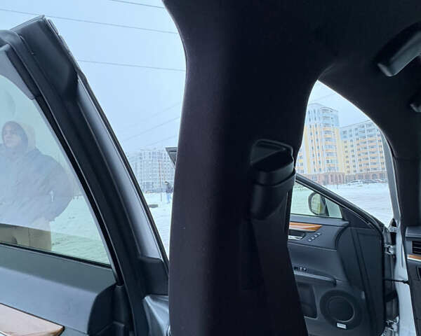 Сірий Лексус ЕС, об'ємом двигуна 2.49 л та пробігом 147 тис. км за 21999 $, фото 62 на Automoto.ua