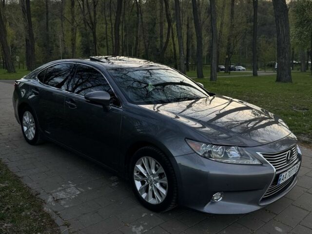 Сірий Лексус ЕС, об'ємом двигуна 2.5 л та пробігом 220 тис. км за 391 $, фото 10 на Automoto.ua