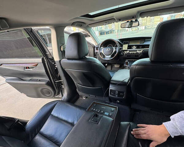 Серый Лексус ЕС, объемом двигателя 2.5 л и пробегом 170 тыс. км за 18900 $, фото 39 на Automoto.ua