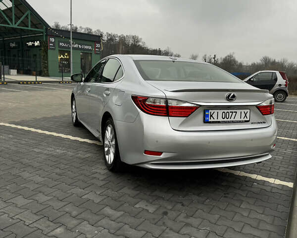 Сірий Лексус ЕС, об'ємом двигуна 2.49 л та пробігом 262 тис. км за 16500 $, фото 12 на Automoto.ua