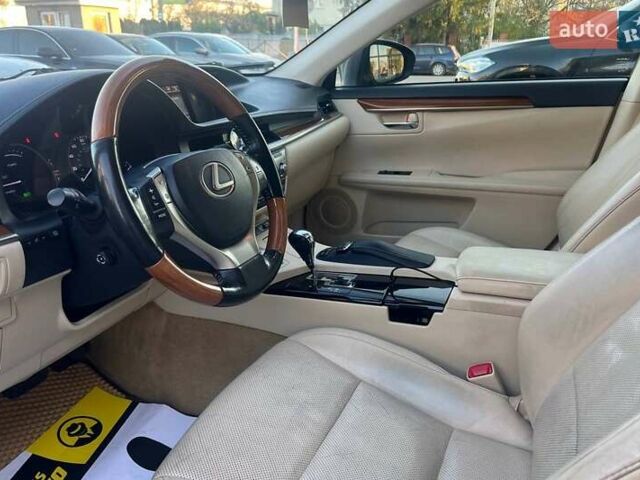 Сірий Лексус ЕС, об'ємом двигуна 2.49 л та пробігом 153 тис. км за 17100 $, фото 27 на Automoto.ua