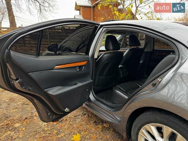 Серый Лексус ЕС, объемом двигателя 2.5 л и пробегом 220 тыс. км за 16440 $, фото 29 на Automoto.ua