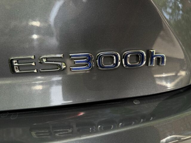 Сірий Лексус ЕС, об'ємом двигуна 2.5 л та пробігом 220 тис. км за 391 $, фото 2 на Automoto.ua