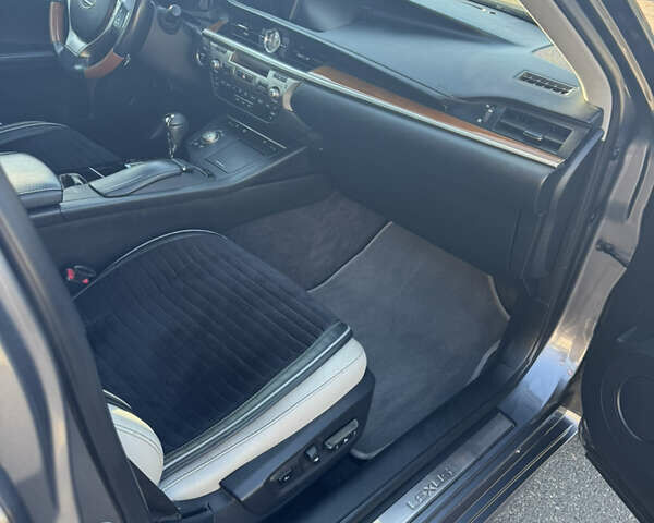 Серый Лексус ЕС, объемом двигателя 2.5 л и пробегом 190 тыс. км за 17000 $, фото 18 на Automoto.ua