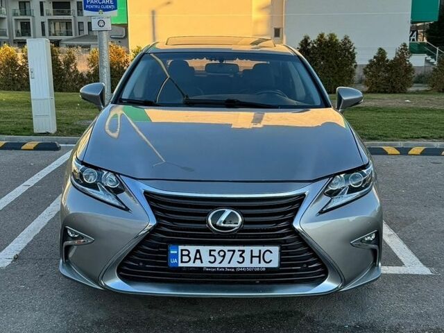 Сірий Лексус ЕС, об'ємом двигуна 3.44 л та пробігом 255 тис. км за 13999 $, фото 4 на Automoto.ua