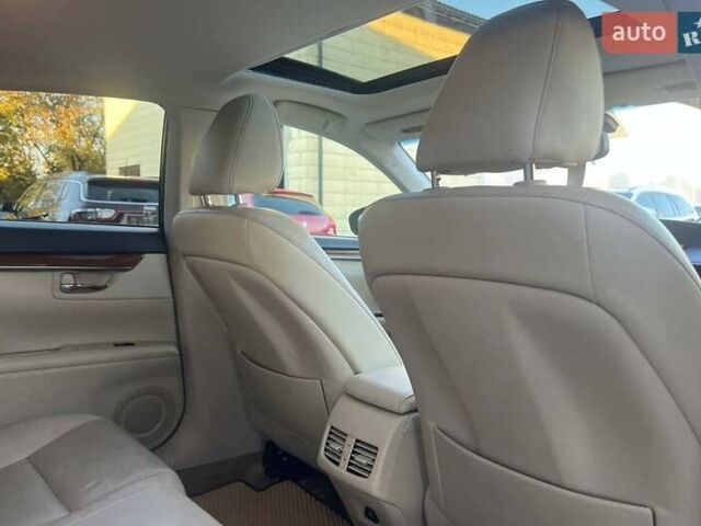 Сірий Лексус ЕС, об'ємом двигуна 2.49 л та пробігом 153 тис. км за 17100 $, фото 11 на Automoto.ua