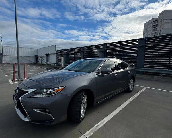 Серый Лексус ЕС, объемом двигателя 2.5 л и пробегом 170 тыс. км за 18900 $, фото 9 на Automoto.ua