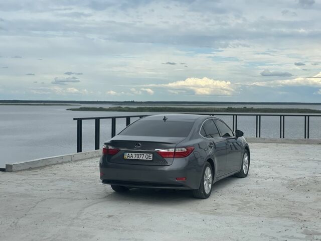 Сірий Лексус ЕС, об'ємом двигуна 2.5 л та пробігом 220 тис. км за 391 $, фото 16 на Automoto.ua