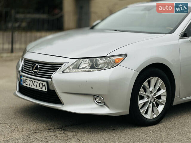 Серый Лексус ЕС, объемом двигателя 2.5 л и пробегом 225 тыс. км за 17200 $, фото 5 на Automoto.ua