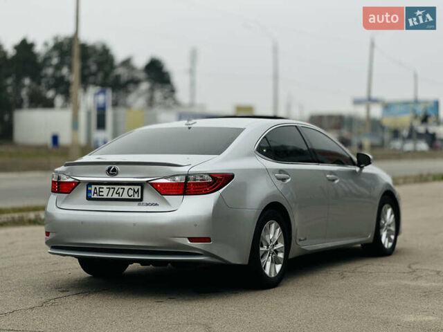 Серый Лексус ЕС, объемом двигателя 2.5 л и пробегом 225 тыс. км за 17200 $, фото 12 на Automoto.ua